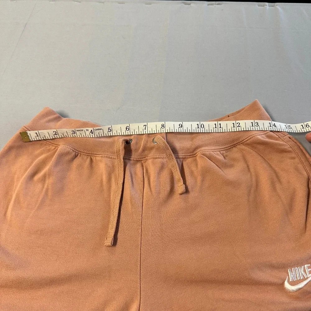 Nike sportswear gym